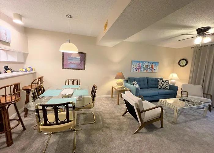 Compass Point 103 Holiday home *