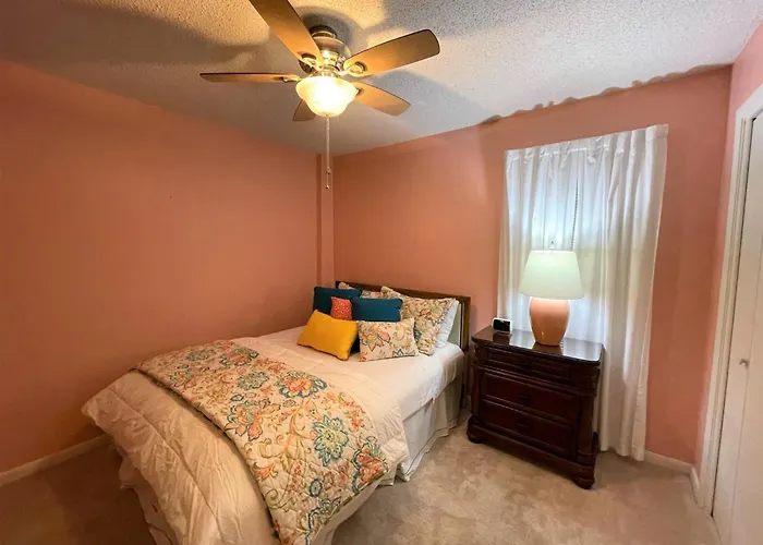 Holiday home Compass Point 103