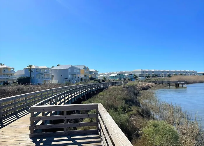 Compass Point 103 Holiday home