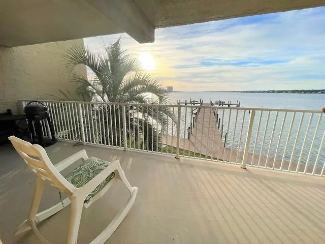 Compass Point 103 Holiday home