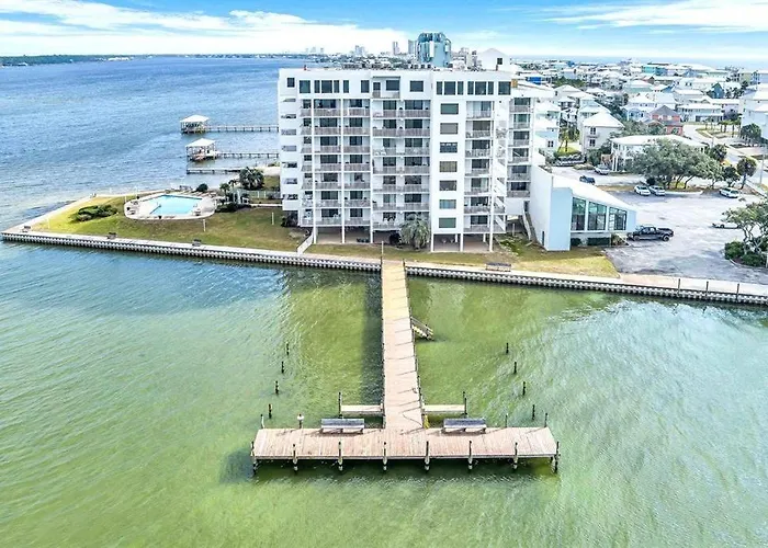 Compass Point 103 Holiday home *